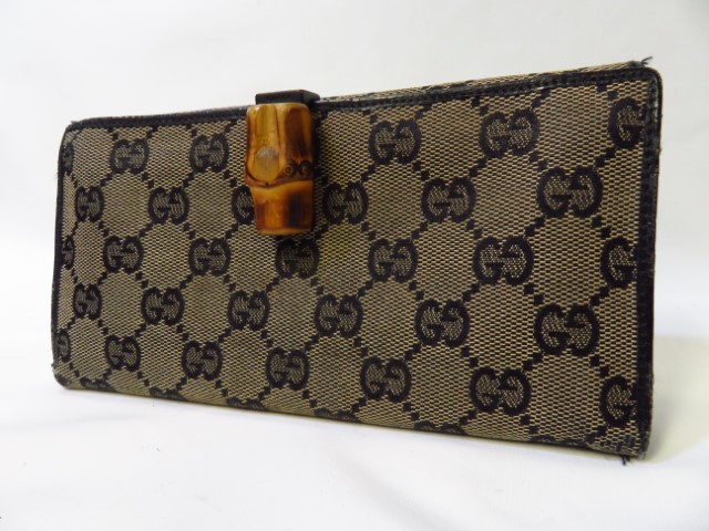 グッチ　財布